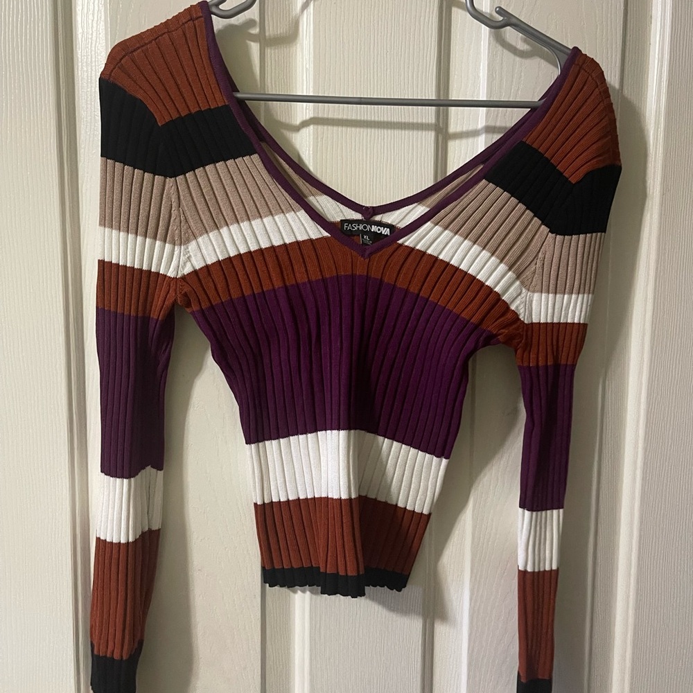 Striped V-Neck Ribbed Sweater - Picture 3 of 3